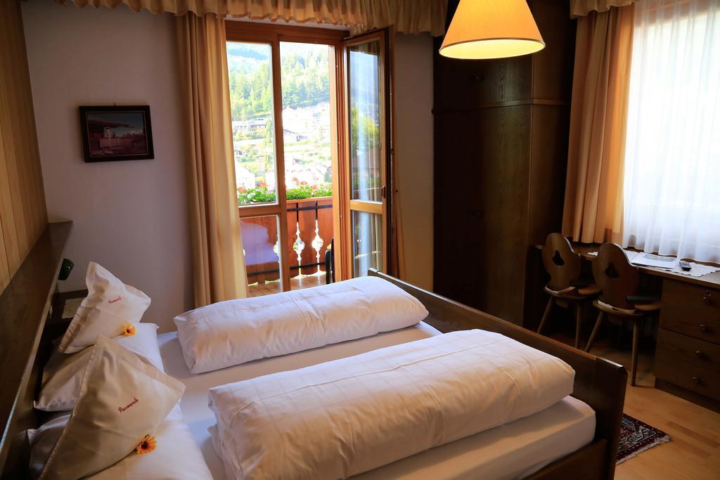 Garni Panoramik Hotel Ortisei Eksteriør billede